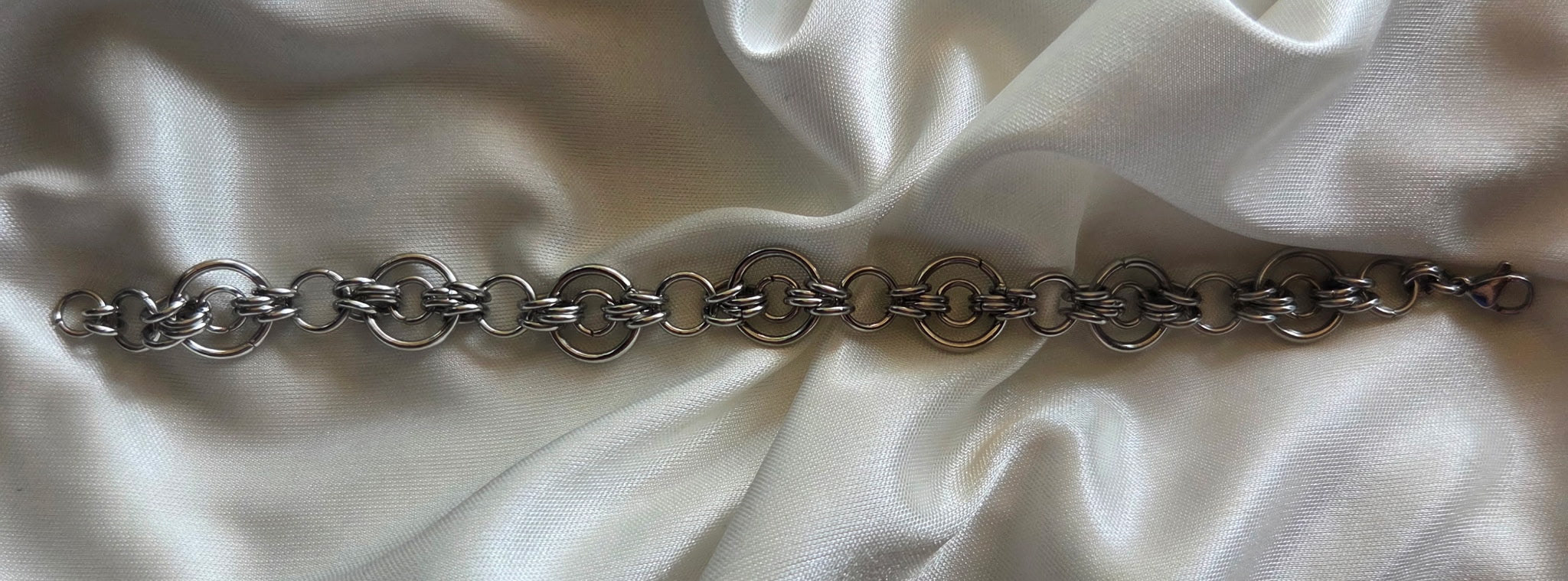 Circle/Orbital Link Chainmaille Bracelet — Handmade by Niko