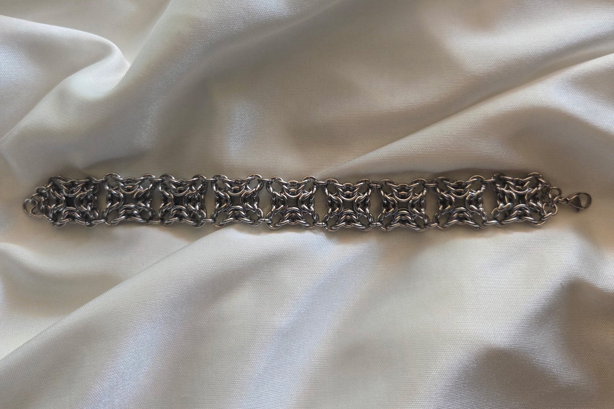 Diamond Link Chainmaille Bracelet — Handmade by Niko